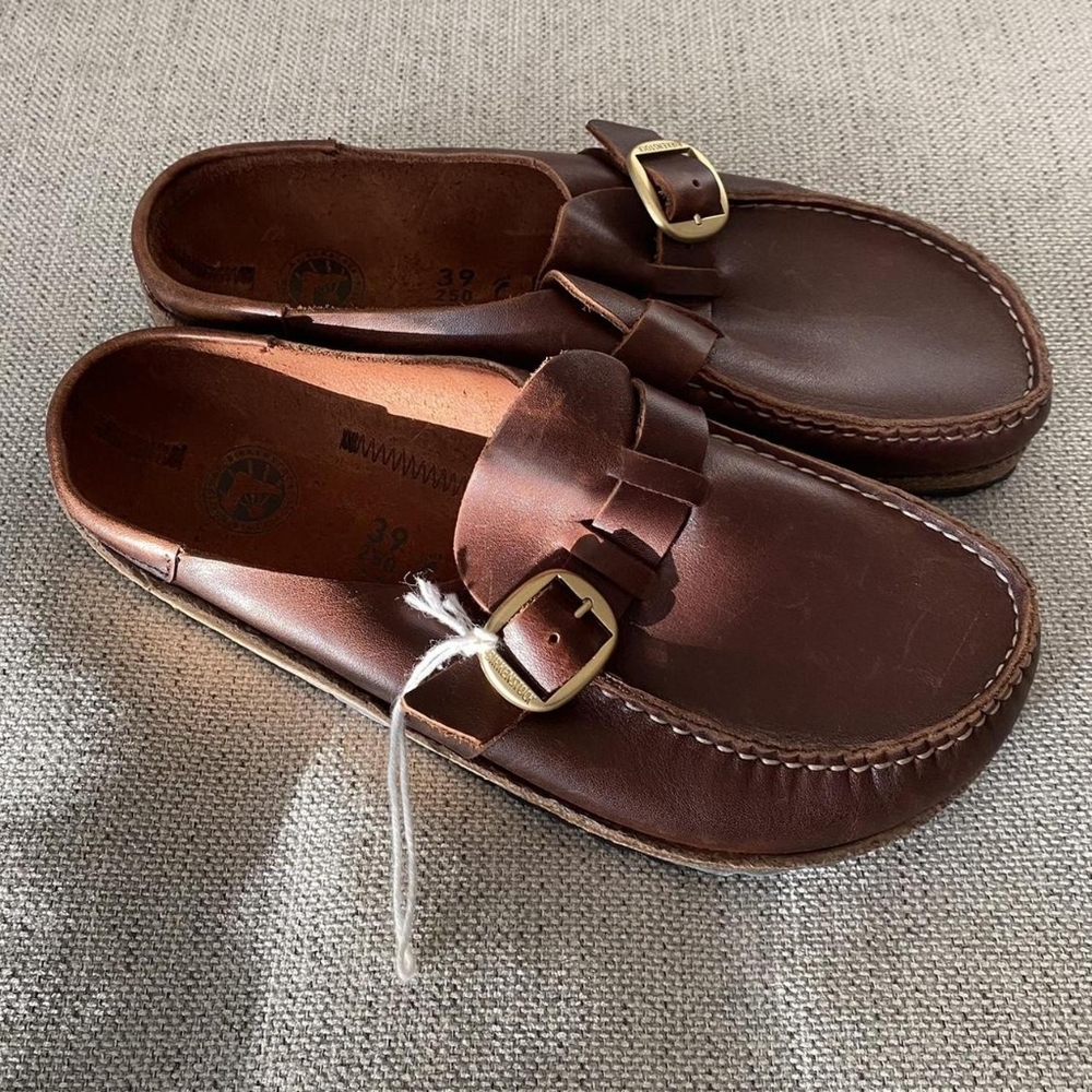 Birkenstock Buckley In Vintage Wood Roast